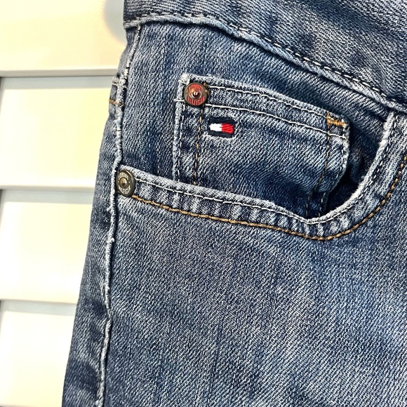 Tommy Hilfiger Womens Jeans Size 4S Hope Bootcut Medium Wash Denim - Picture 2 of 12